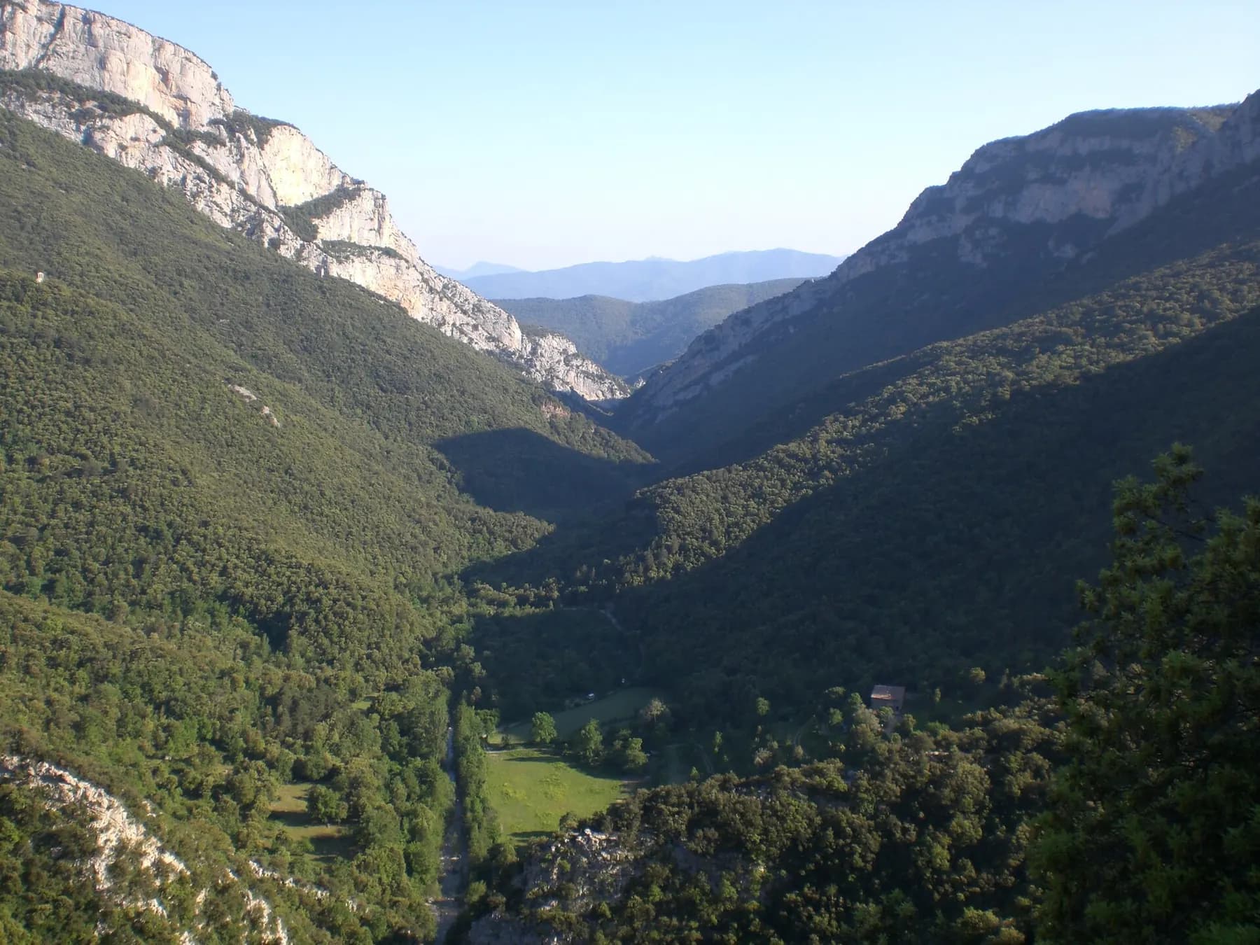 La vall de Sant Aniol vista des del Salt de la Núvia
